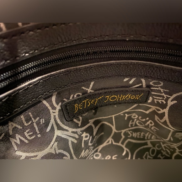 Betsey Johnson Satchel/Shoulder Bag.                  Size: OS - Picture 5 of 15